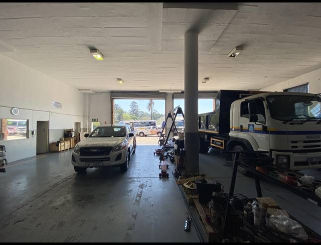 750M² WAREHOUSE TO LET IN WESTMEAD